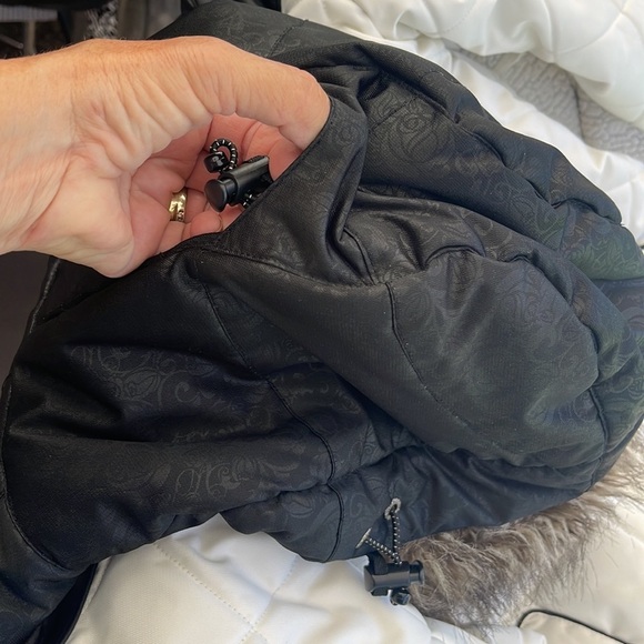 Ride‎ snowboards cell five puffer snow ski jacket warm, ties and secure pockets - Picture 15 of 15